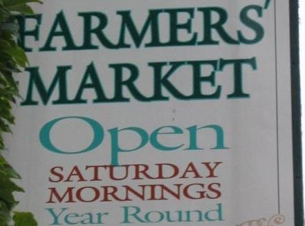 photo of the farmers market sign