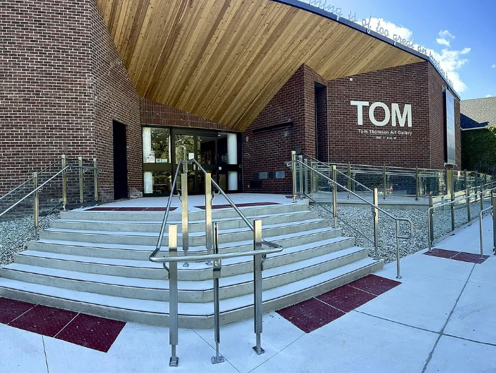 TOM Logo